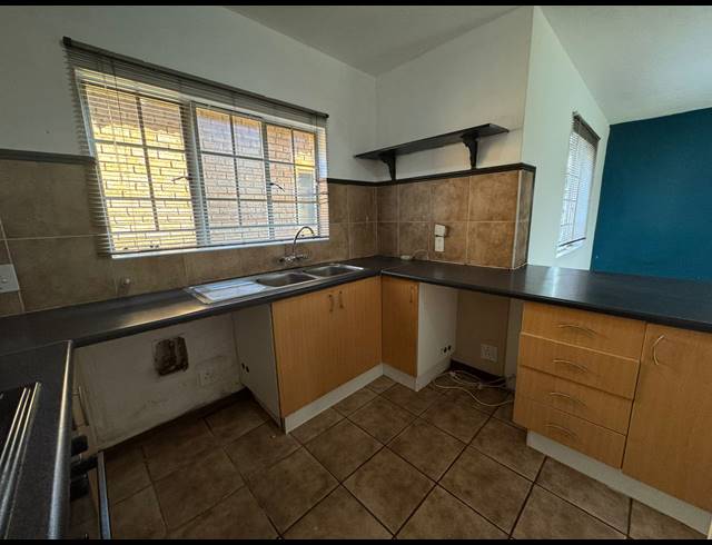 2 BEDROOM APARTMENT FOR SALE IN ECO PARK ESTATE